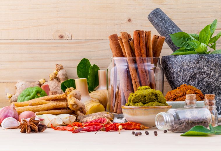vecteezy_cooking-herbs-and-spices_2066791-758x518-1 (1)
